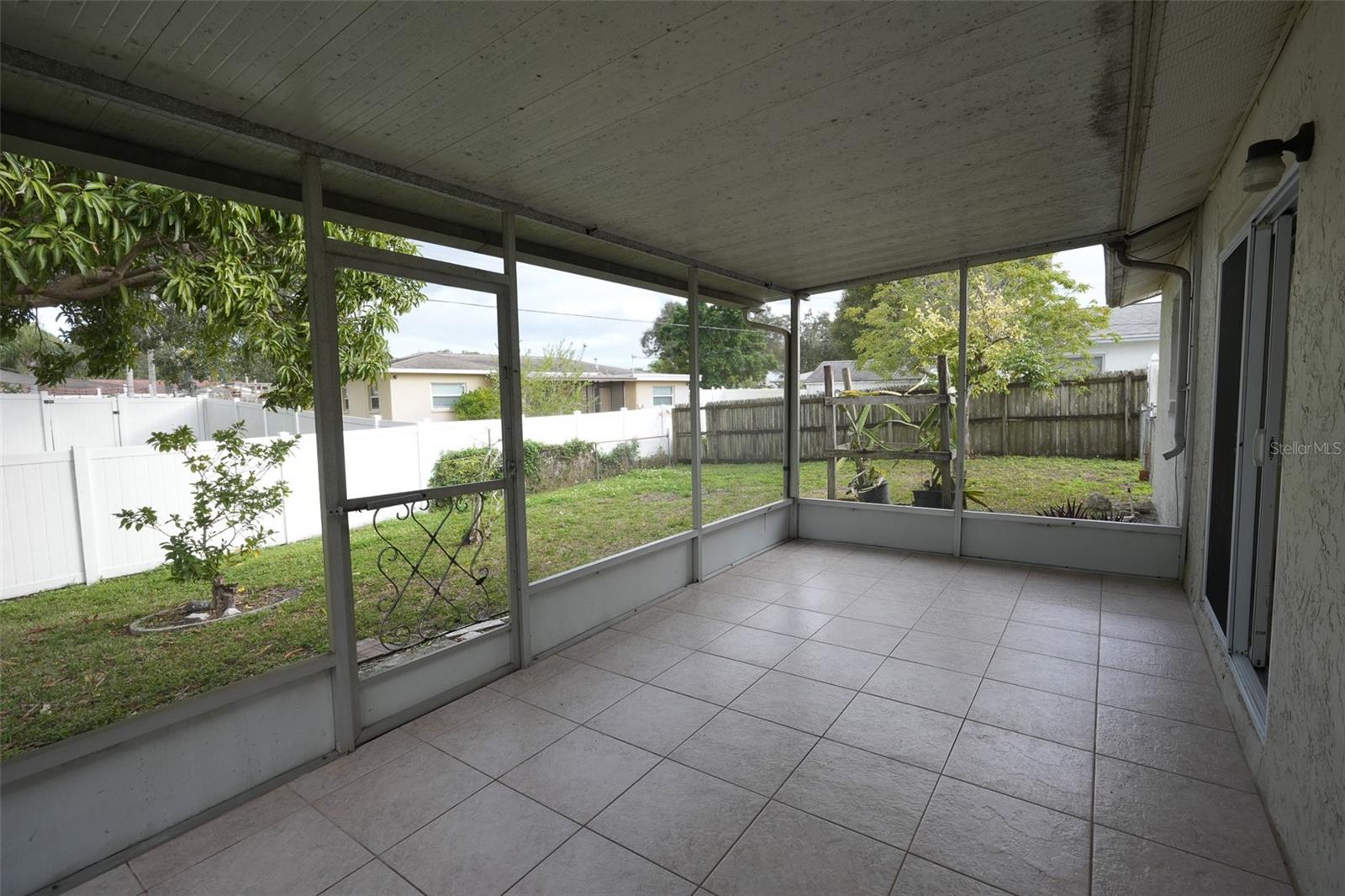 LAKE PEARL ESTATES - Residential