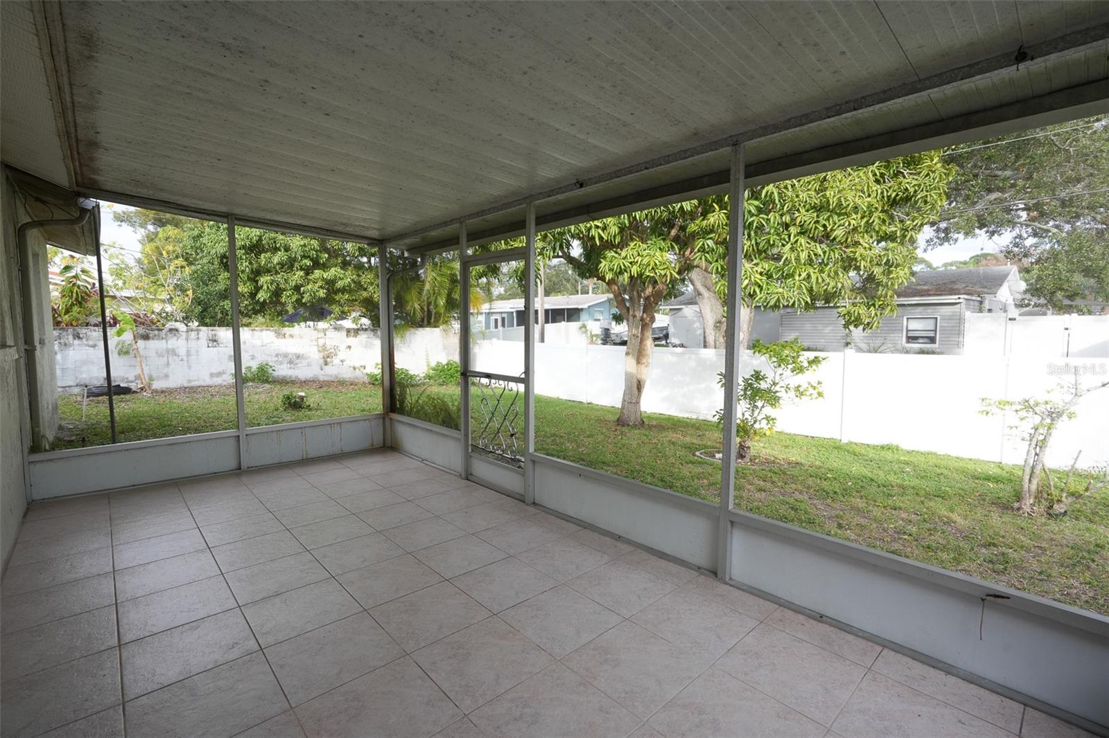 LAKE PEARL ESTATES - Residential