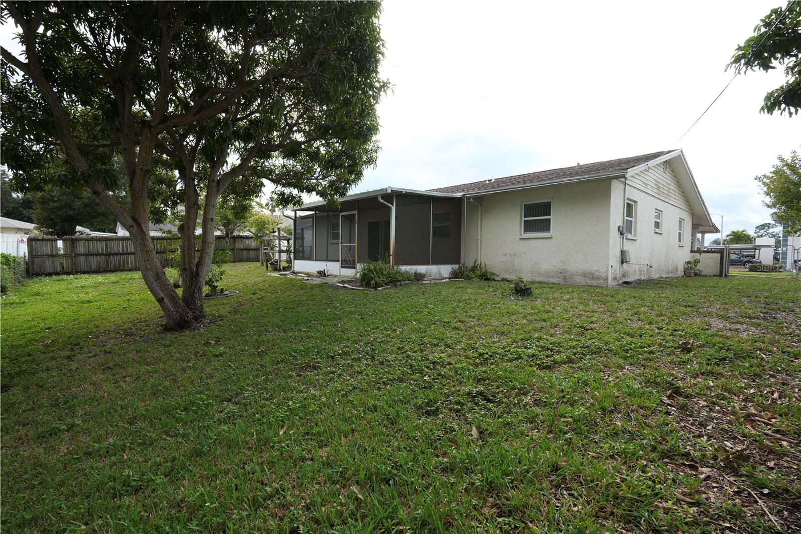 LAKE PEARL ESTATES - Residential