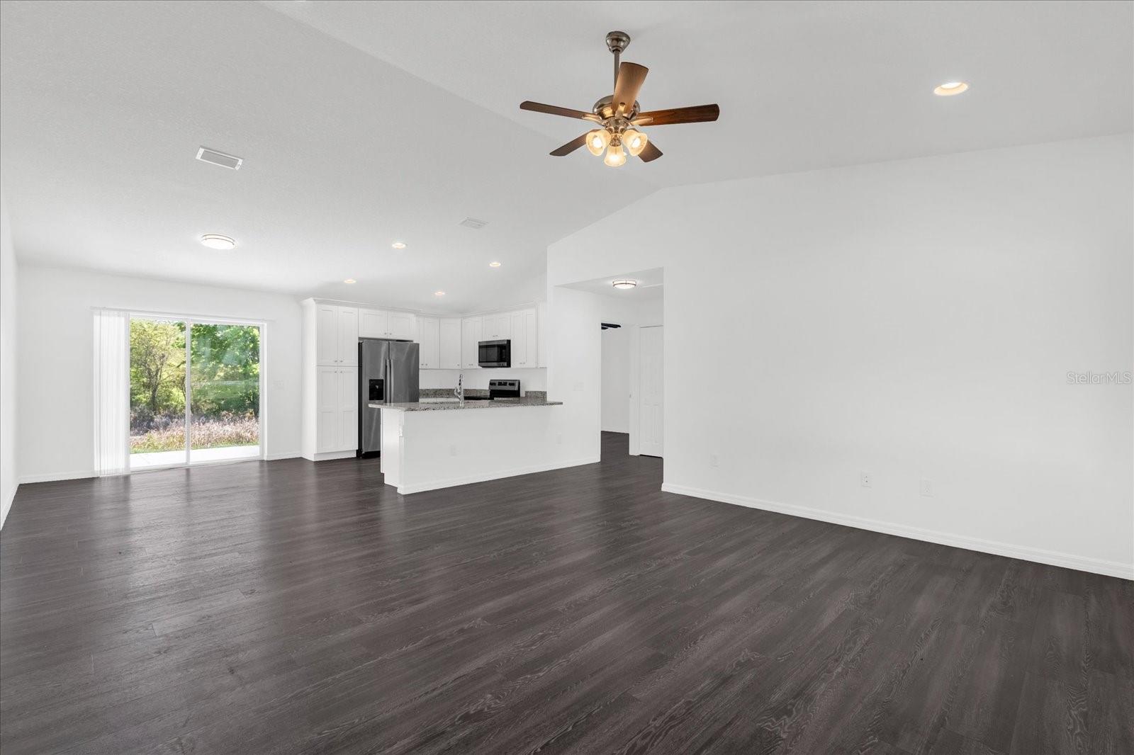 SILVER SPGS SHORES UN 32 - Residential