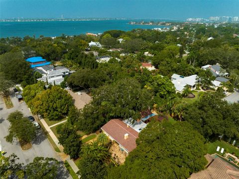 A home in SARASOTA