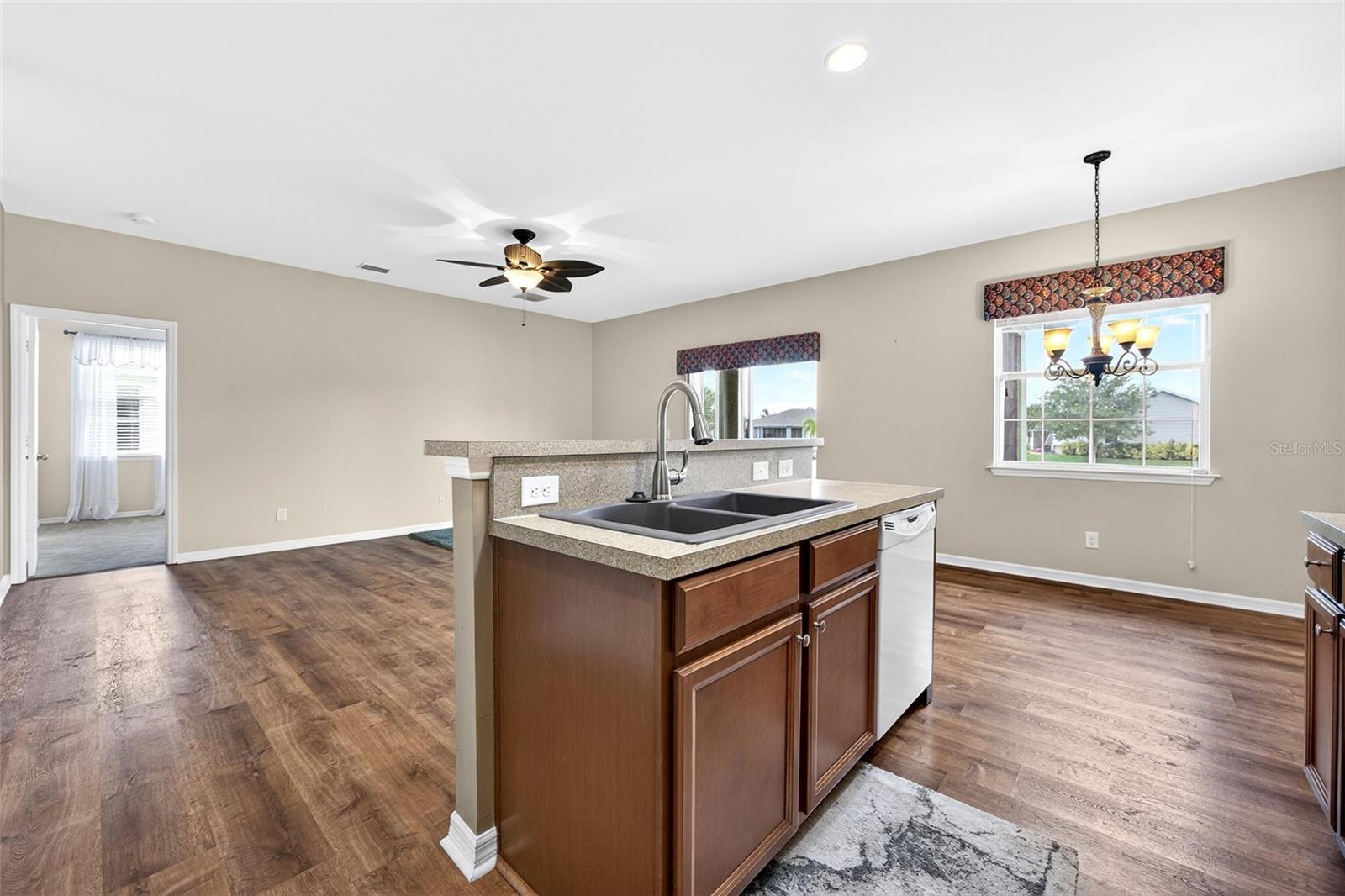 RIO VILLA LAKES - Residential