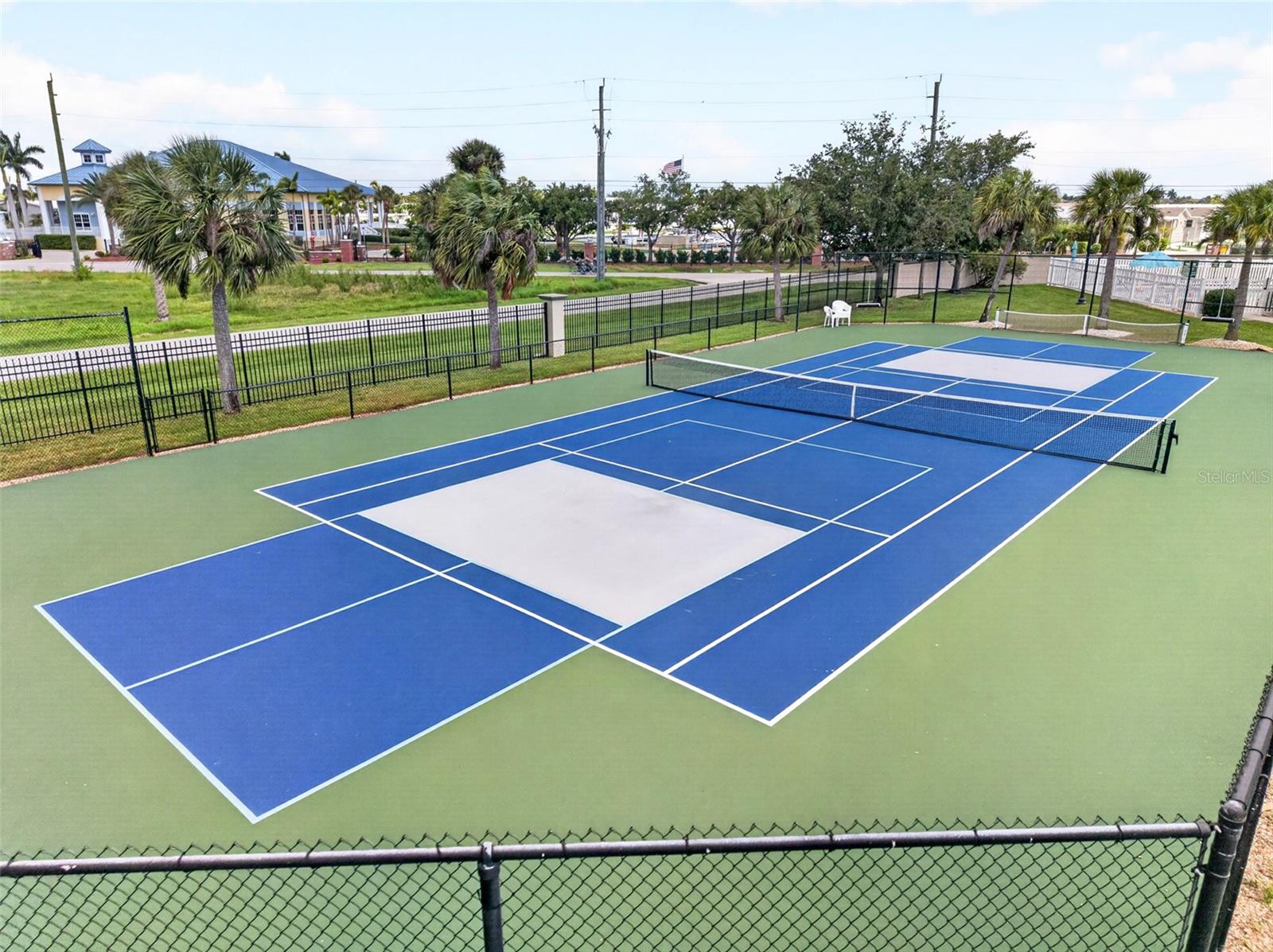 RIO VILLA LAKES - Residential