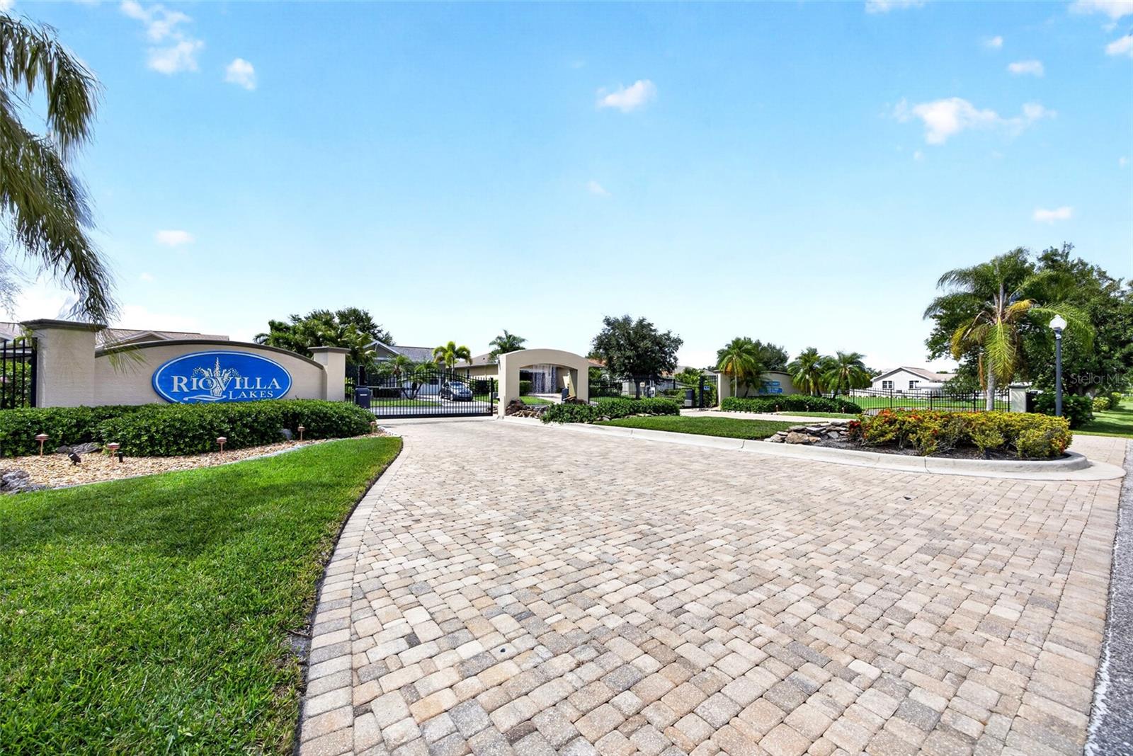 RIO VILLA LAKES - Residential