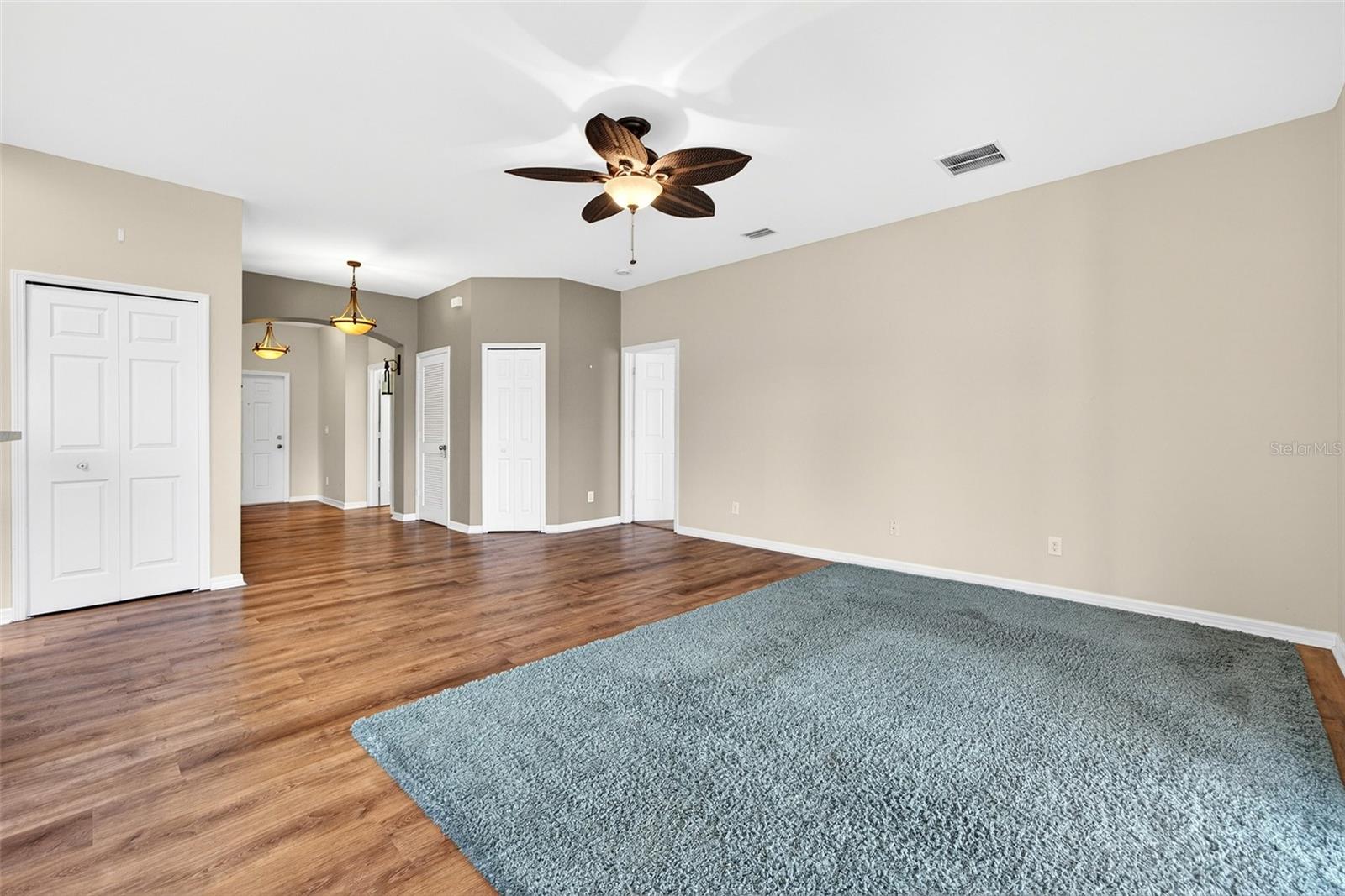 RIO VILLA LAKES - Residential