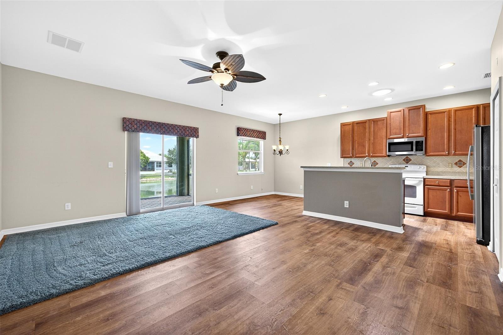 RIO VILLA LAKES - Residential