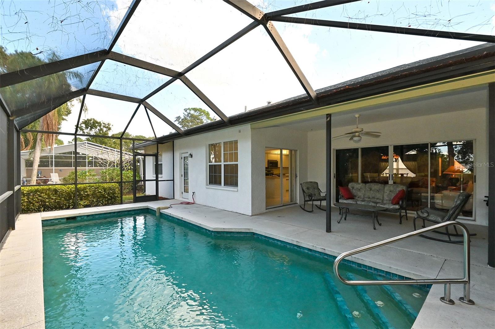 MEADOWS - Residential Lease