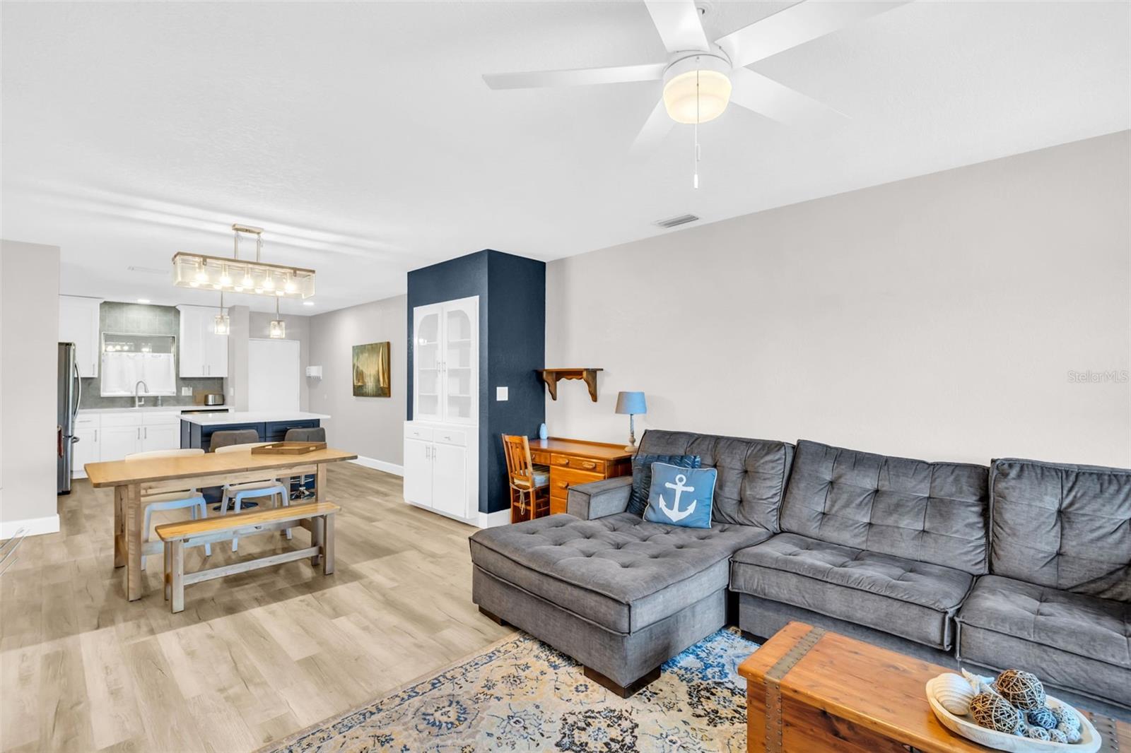 VISTA DEL MAR CONDO - Residential