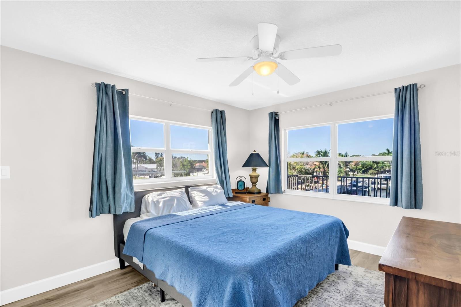 VISTA DEL MAR CONDO - Residential