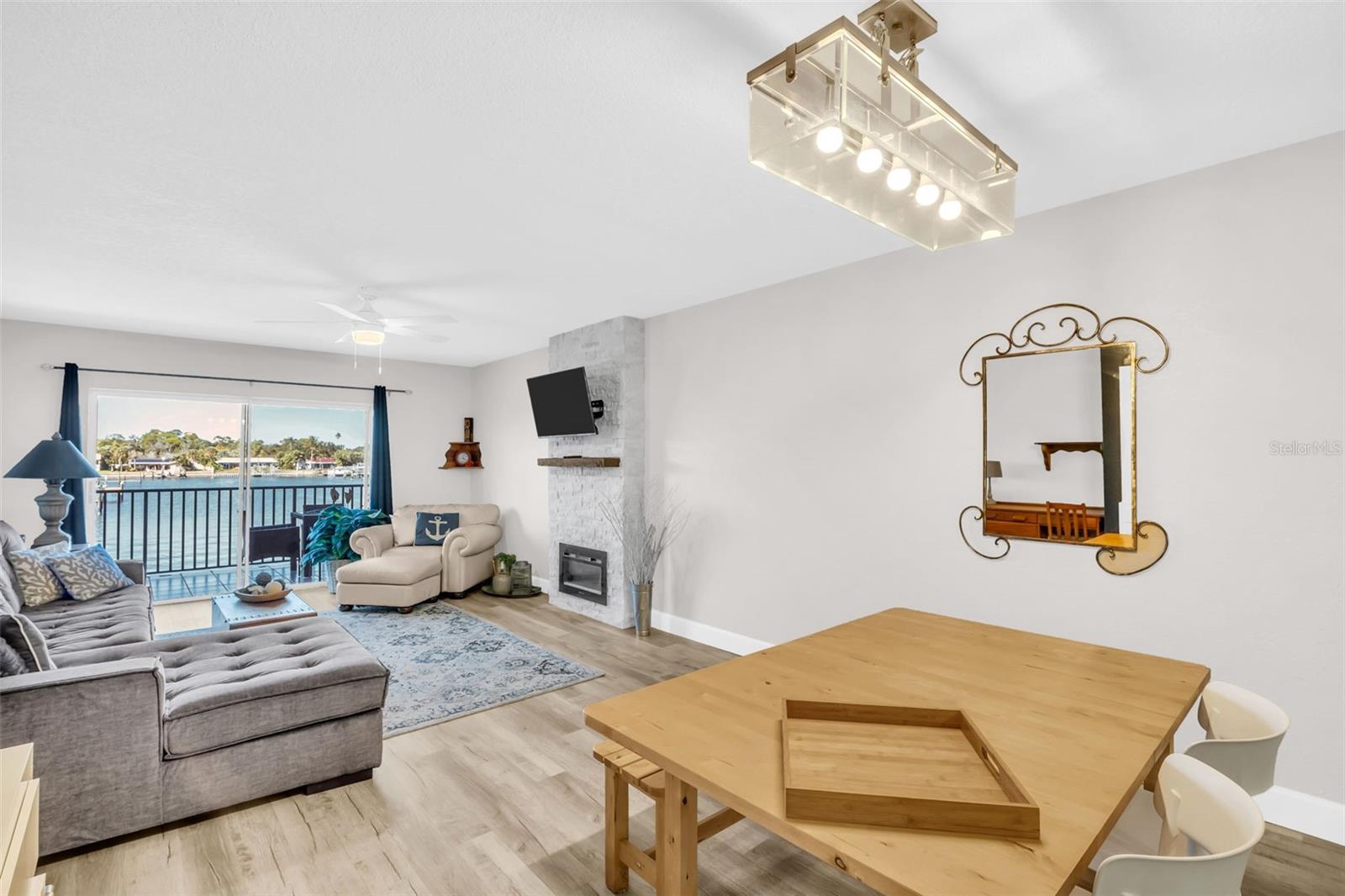 VISTA DEL MAR CONDO - Residential