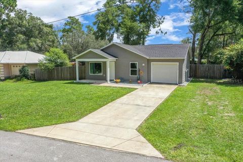 Photo of 5515 SE 171 Court, Ocklawaha, FL 32179 (MLS # OM718184)