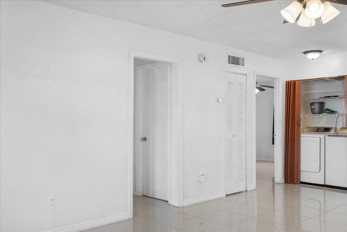 3651 N GOLDENROD ROAD A101