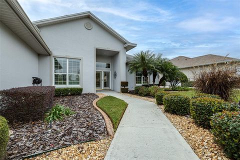 A home in LAKELAND