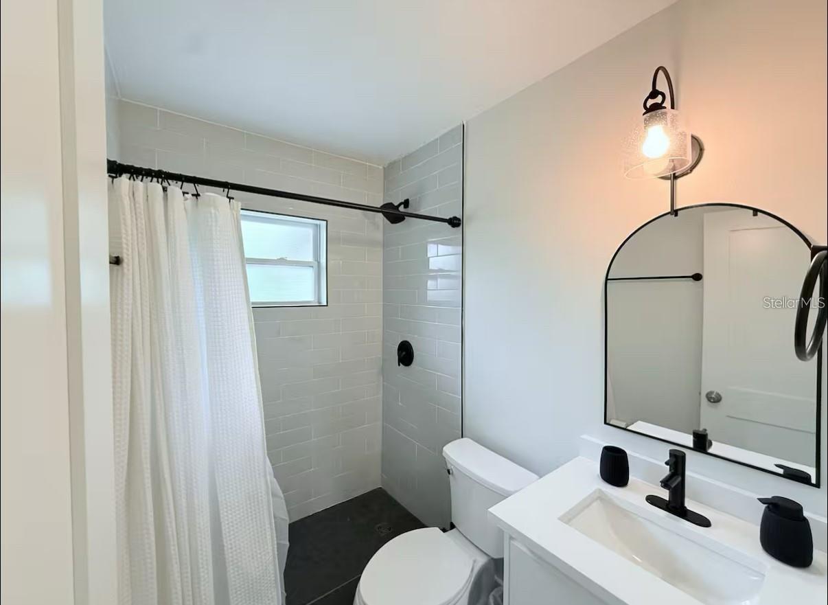 SHORE ACRES OVERLOOK SEC - Residential