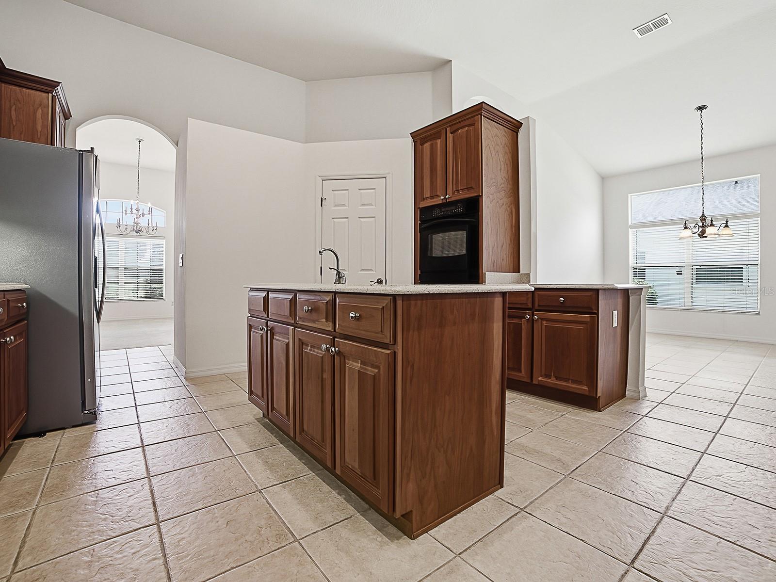 5106 CHANTICLEER DRIVE