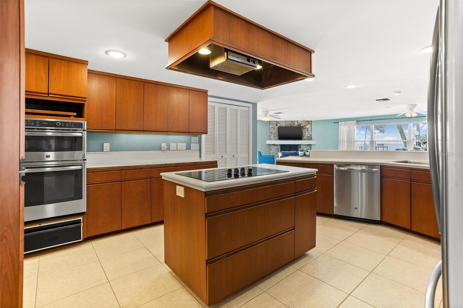 PINELLAS POINT ADD SEC A CANAL SEC - Residential