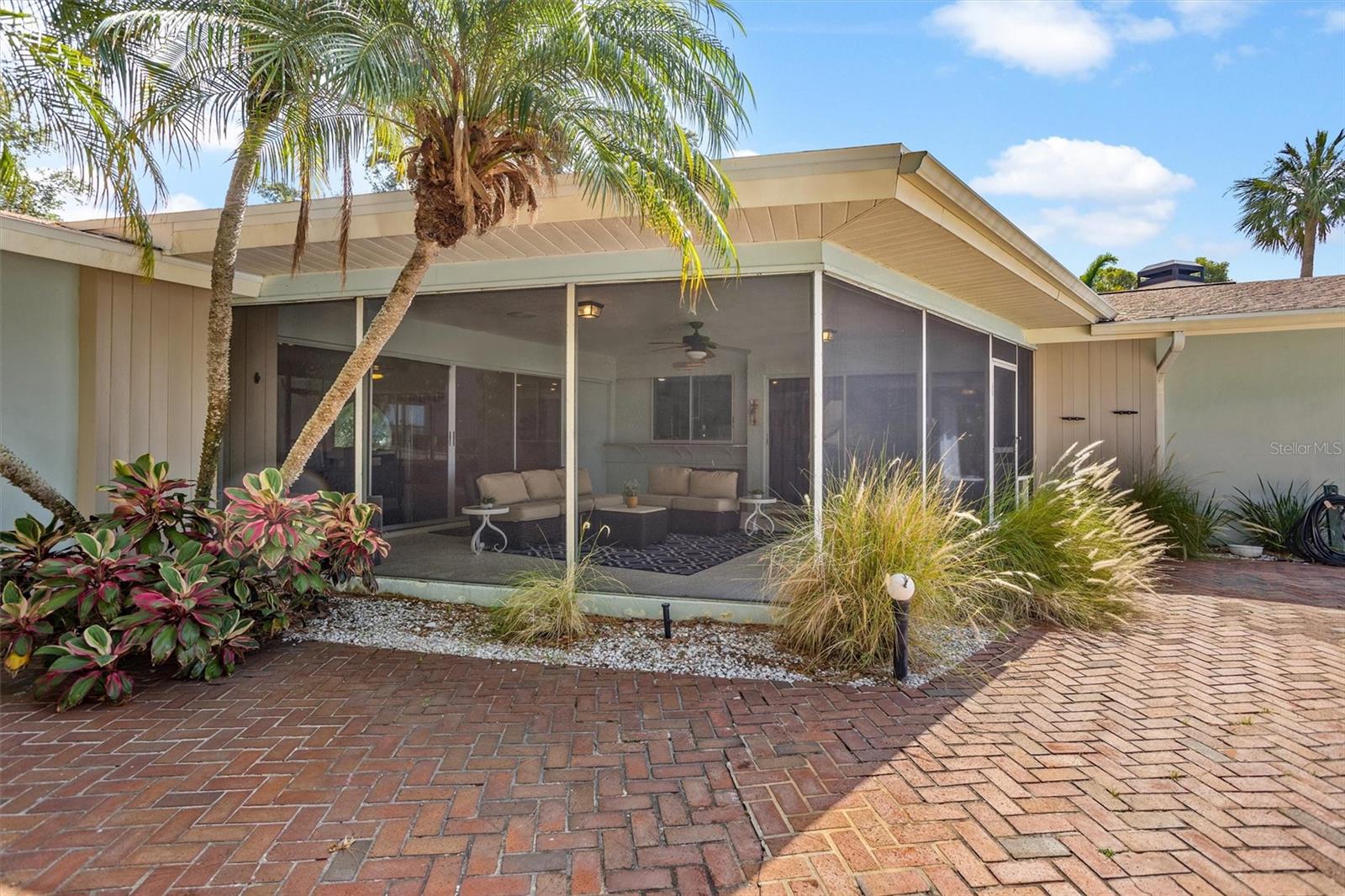 PINELLAS POINT ADD SEC A CANAL SEC - Residential