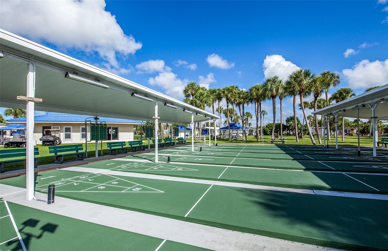 VENICE ISLE - Residential