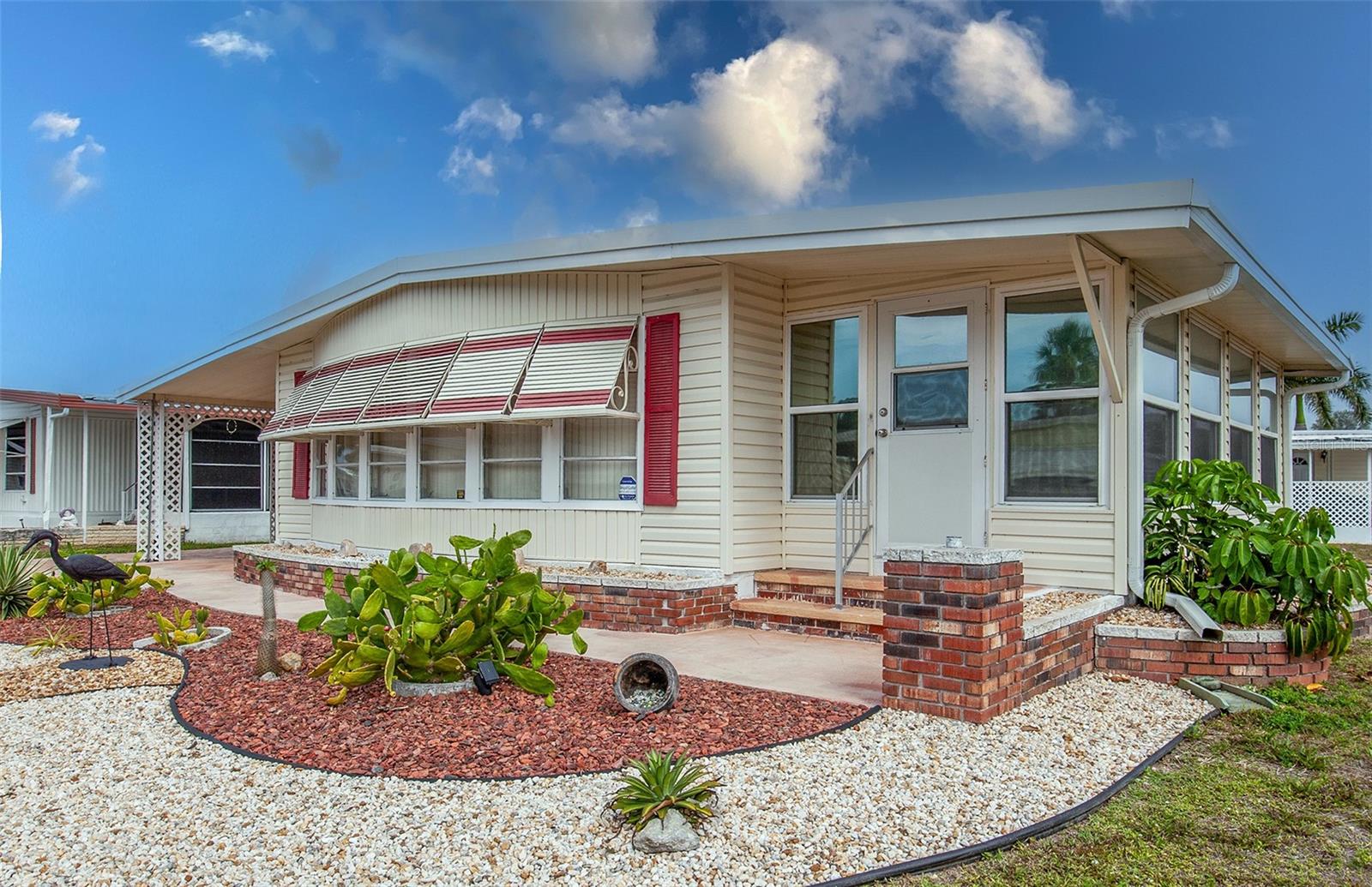 VENICE ISLE - Residential