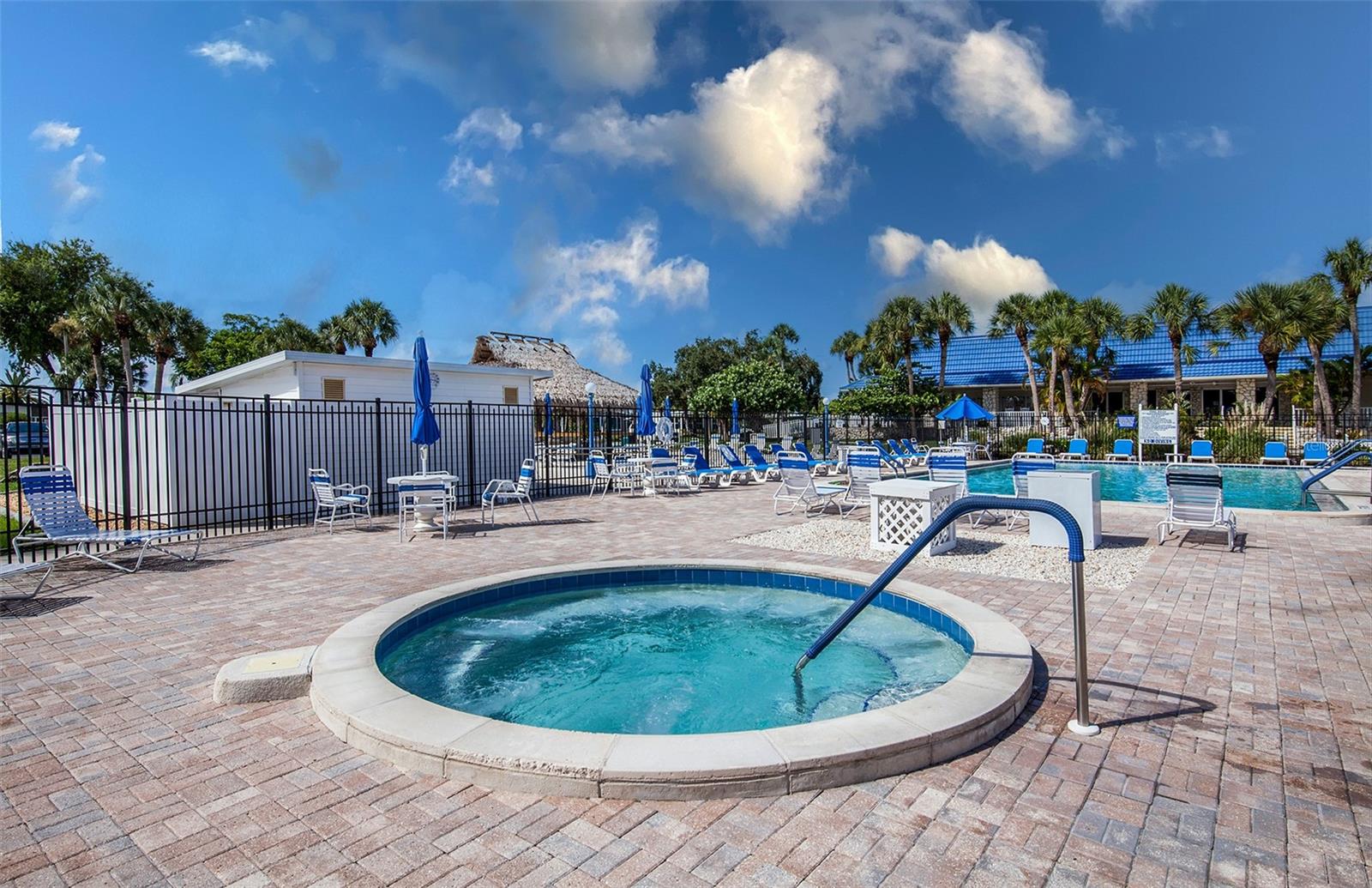 VENICE ISLE - Residential