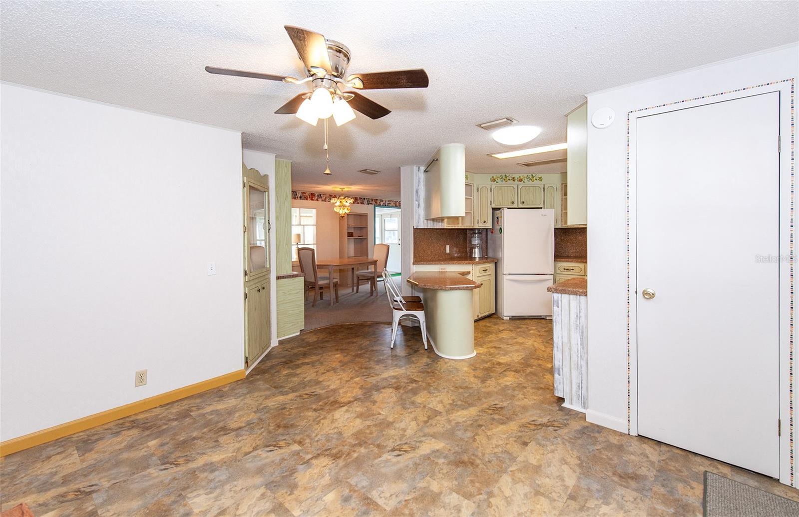 VENICE ISLE - Residential