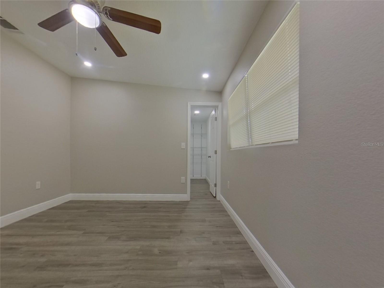 LAKE MENDELIN ESTATES - Residential Lease