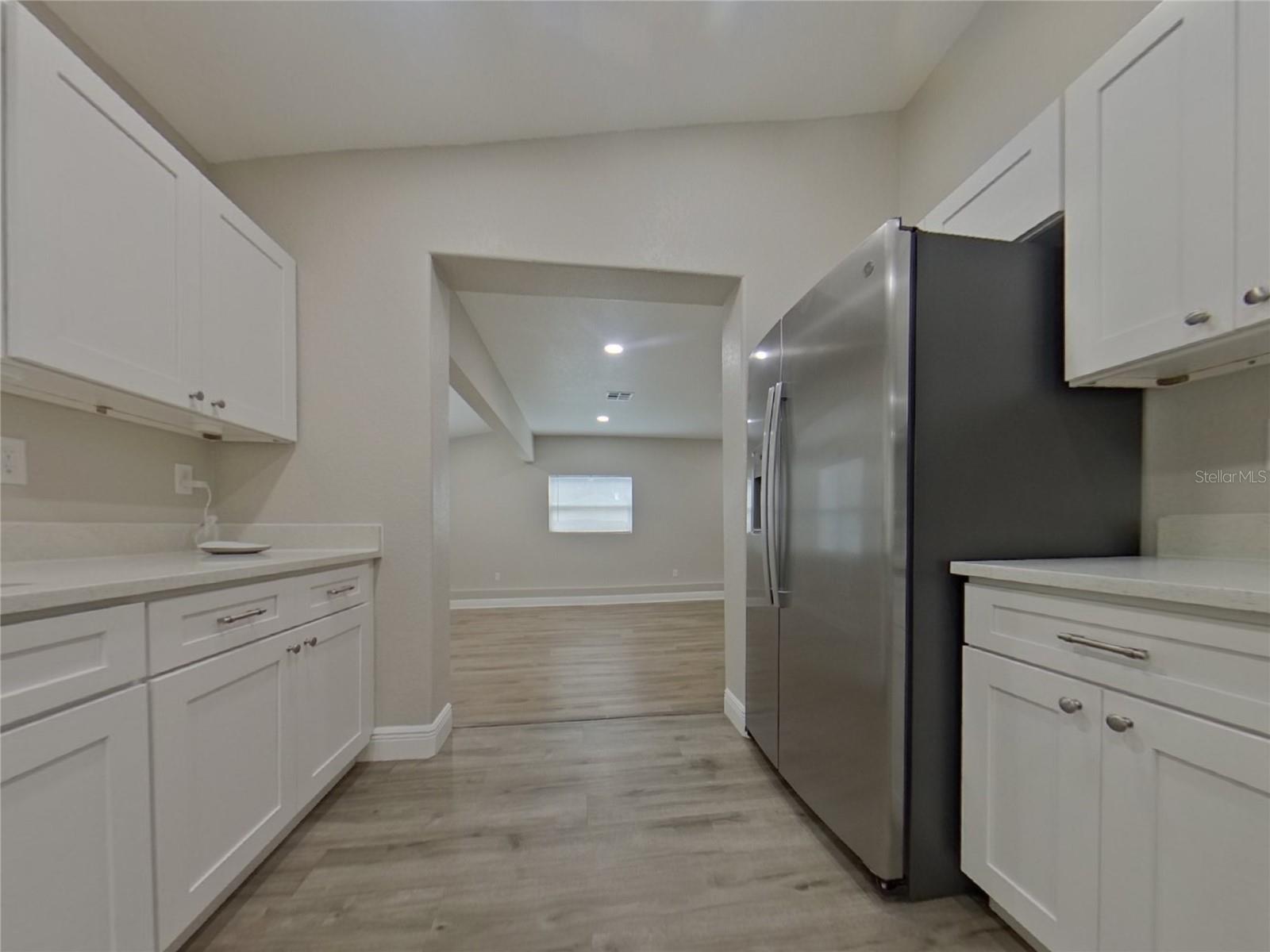 LAKE MENDELIN ESTATES - Residential Lease