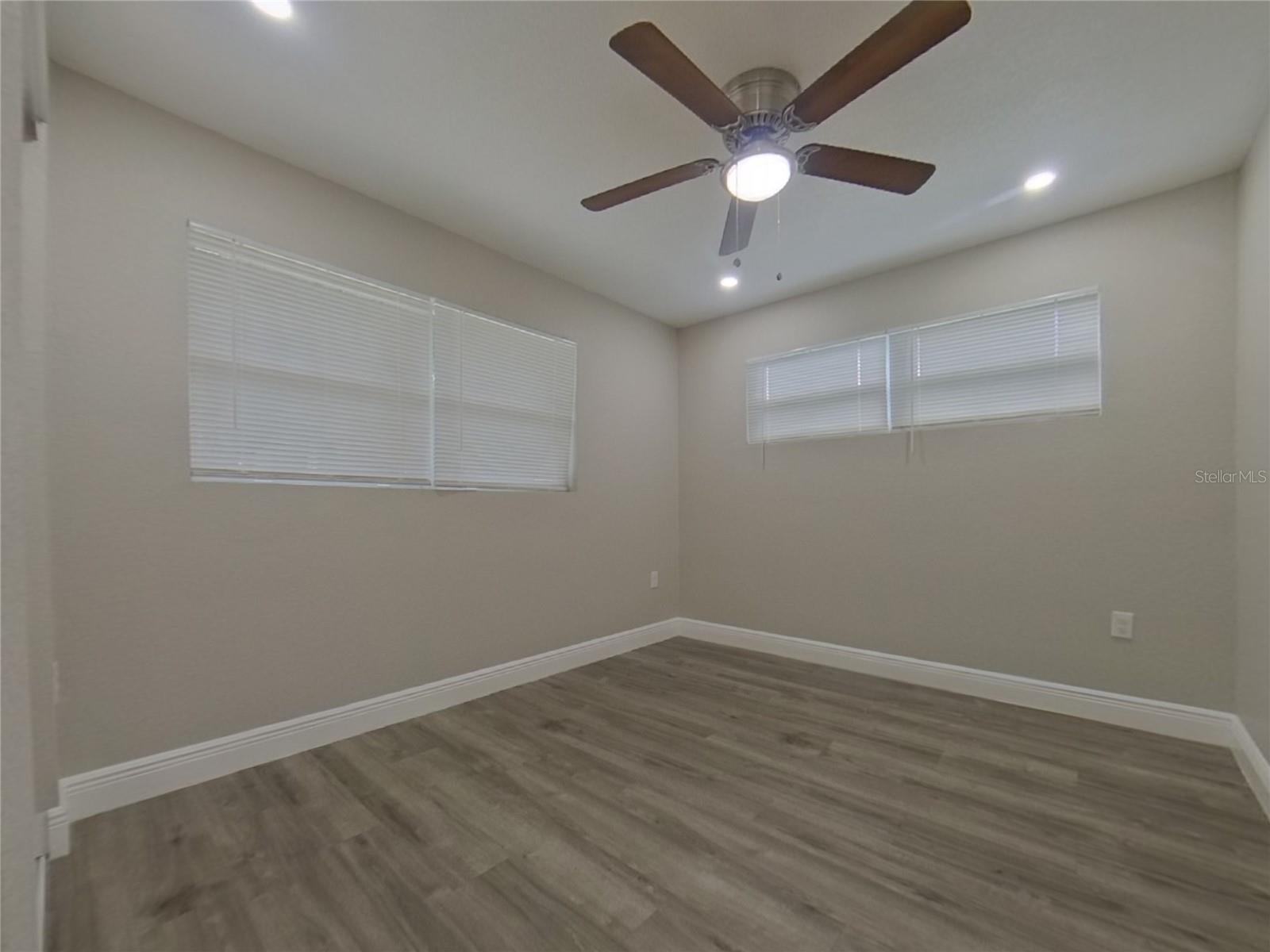 LAKE MENDELIN ESTATES - Residential Lease