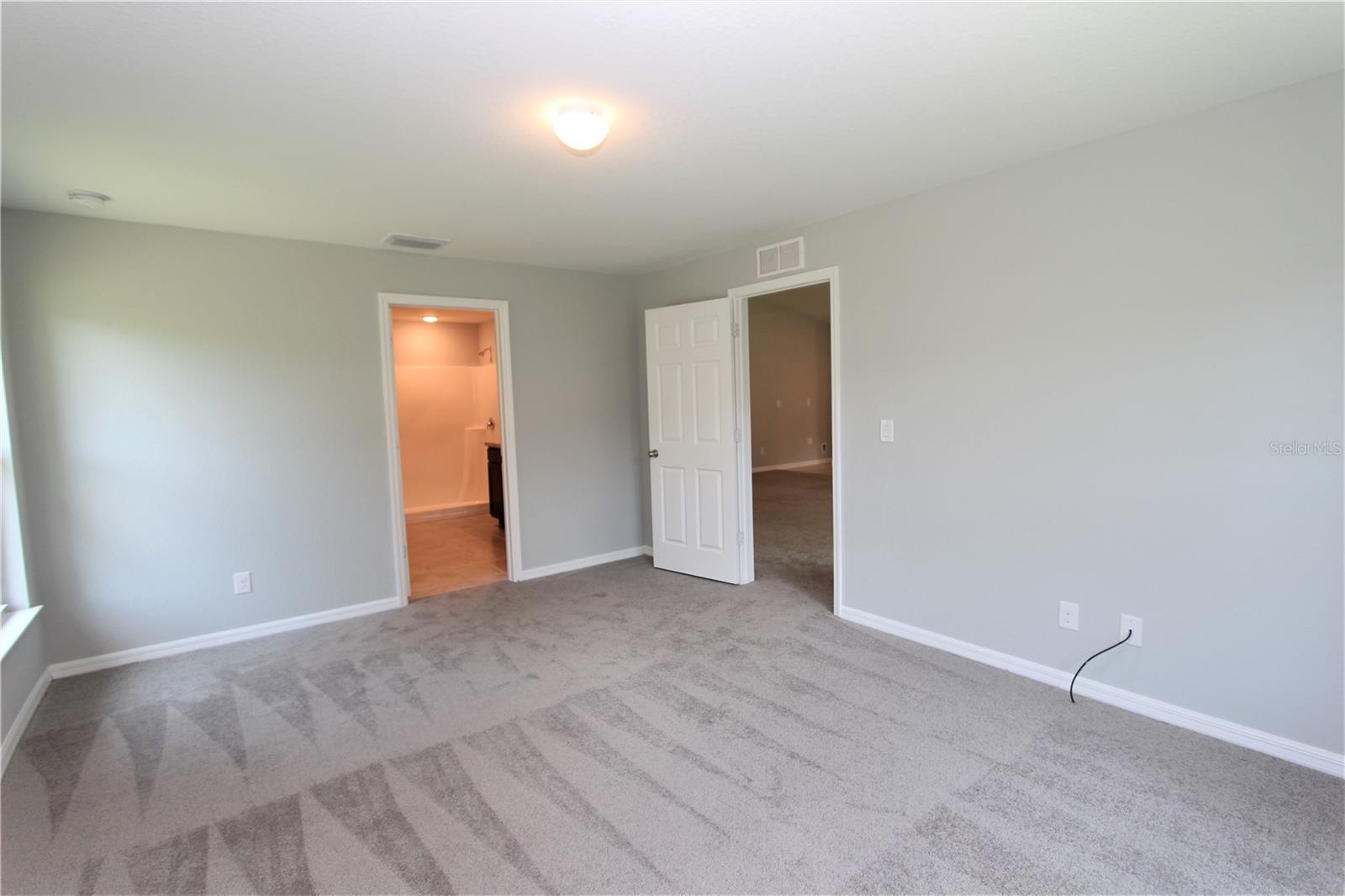 ROTONDA LAKES - Residential
