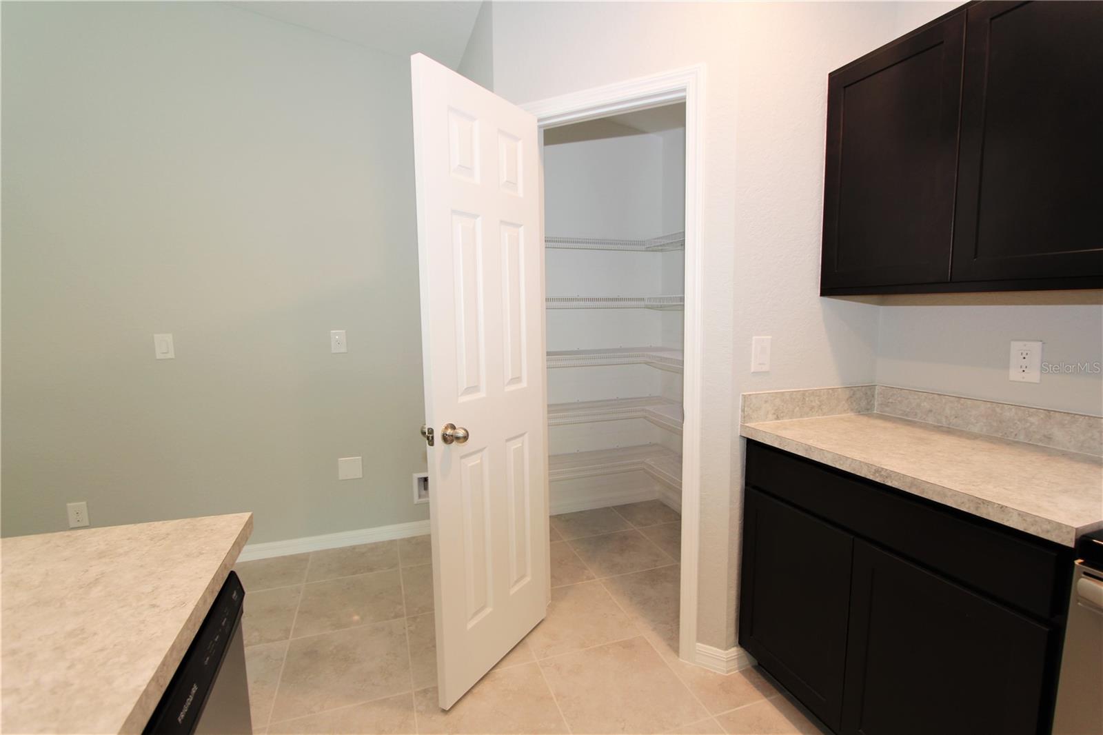 ROTONDA LAKES - Residential