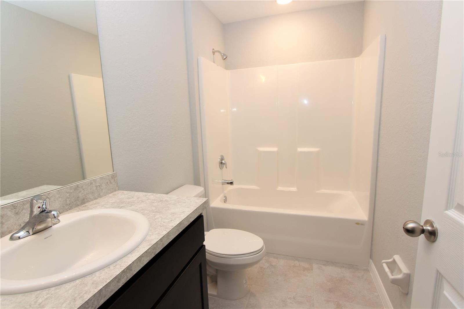 ROTONDA LAKES - Residential