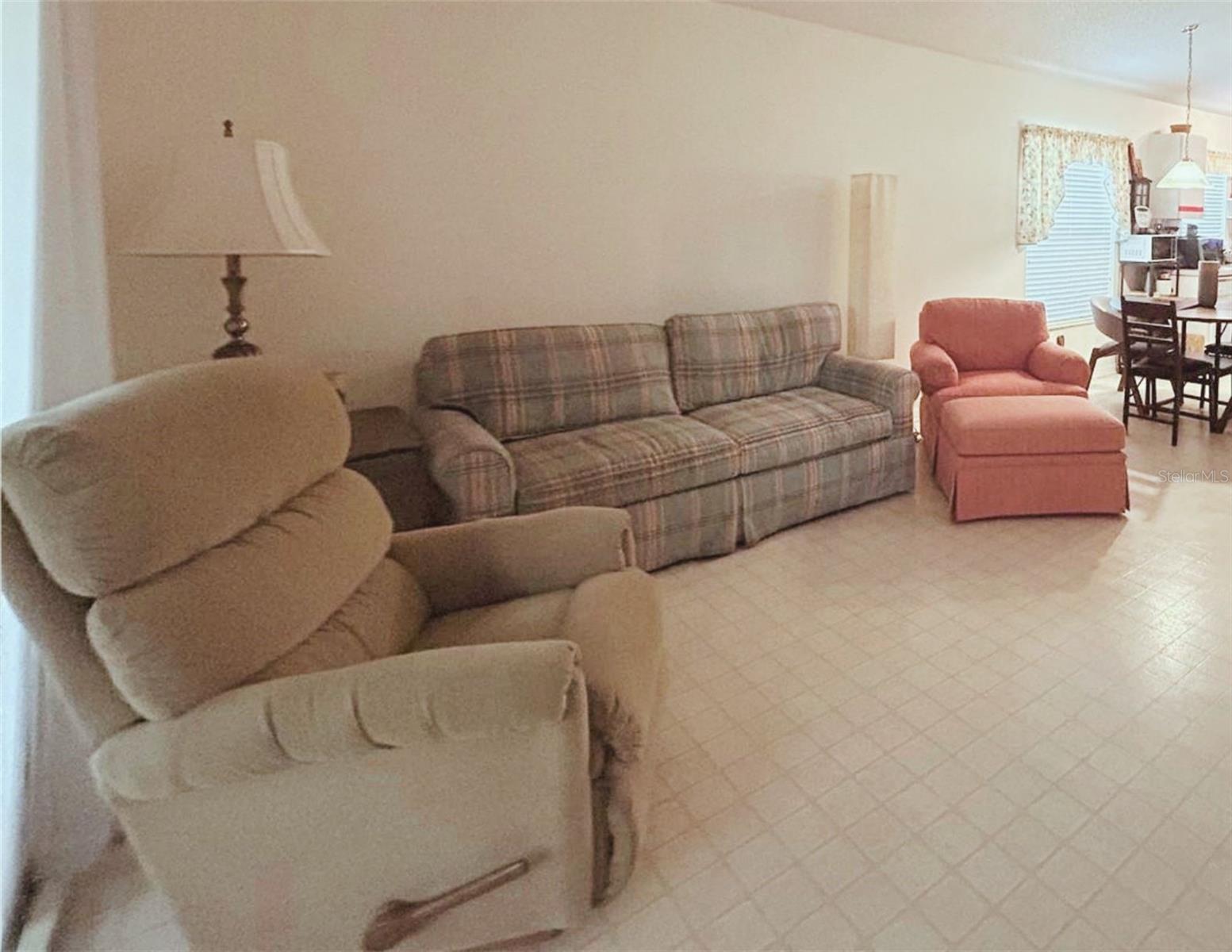 25119 CRANES ROOST CIRCLE