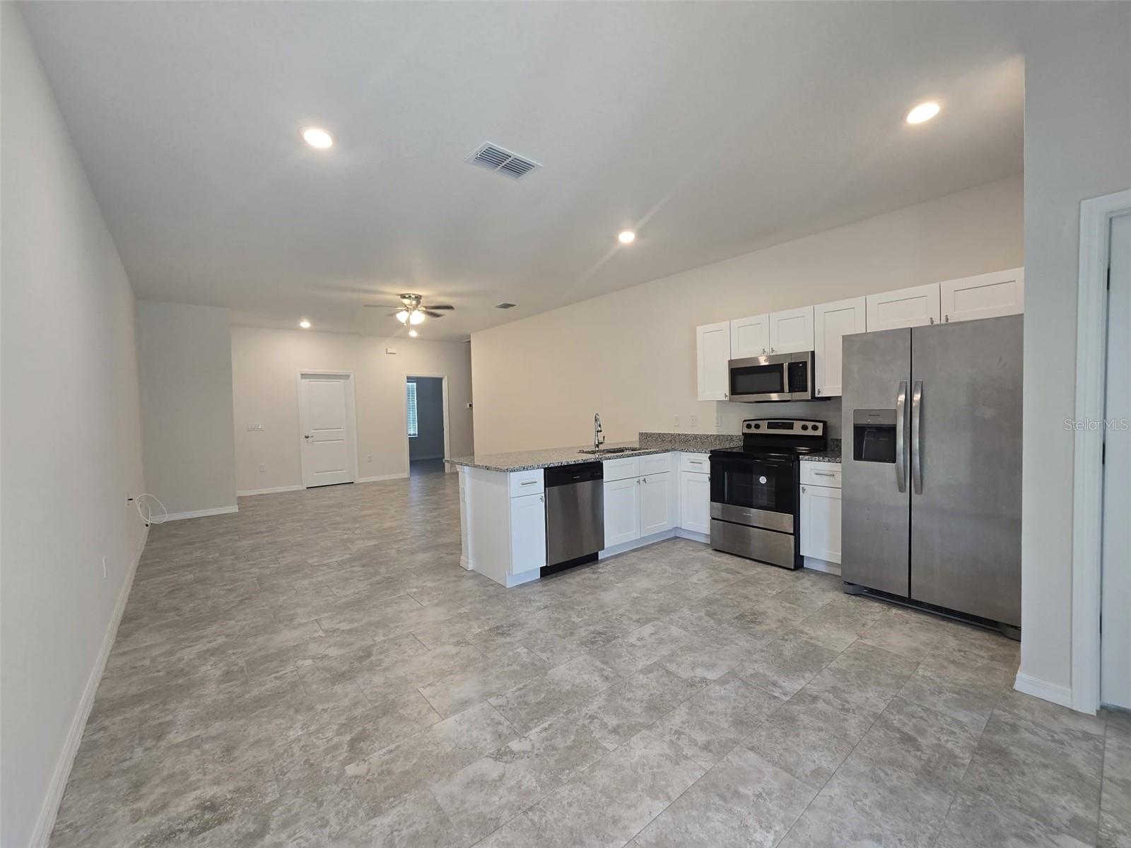 POINCIANA VLG 1 NBHD 1 SOUTH - Residential Lease