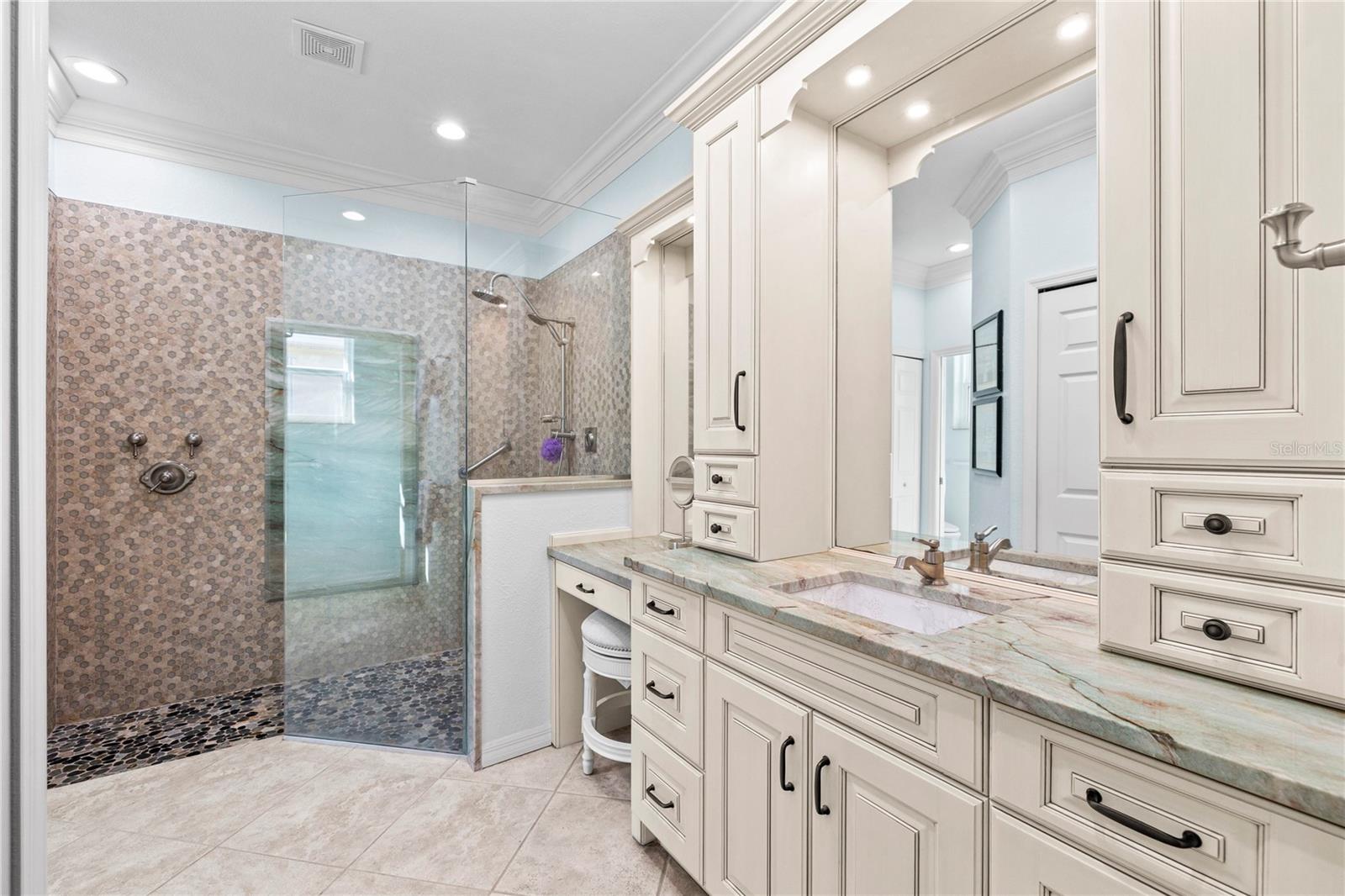 HERONS GLEN - Residential