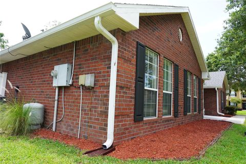 A home in DELAND