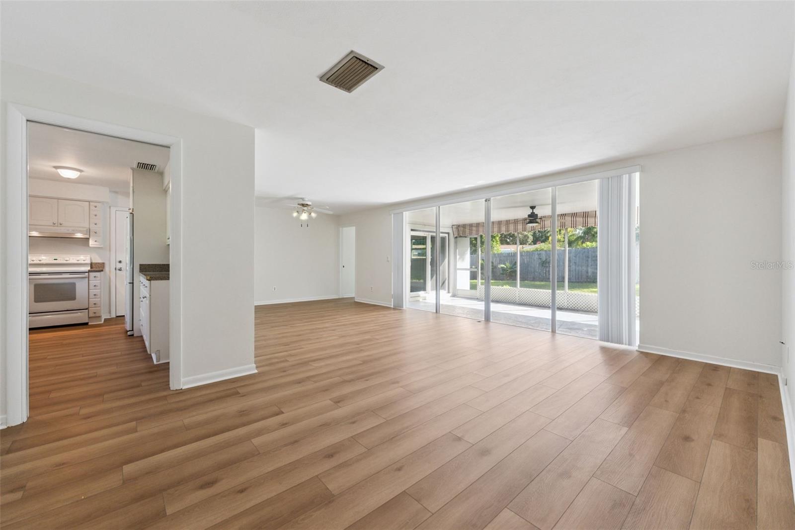 SUNSET LAKE ESTATES - Residential