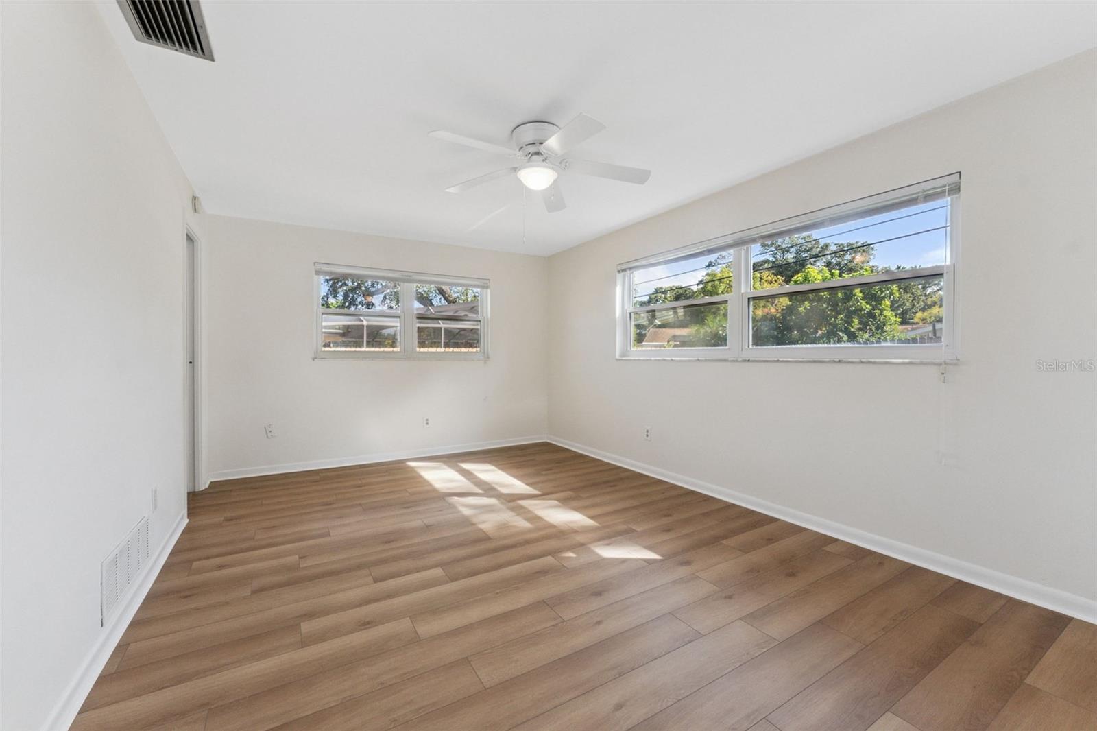 SUNSET LAKE ESTATES - Residential