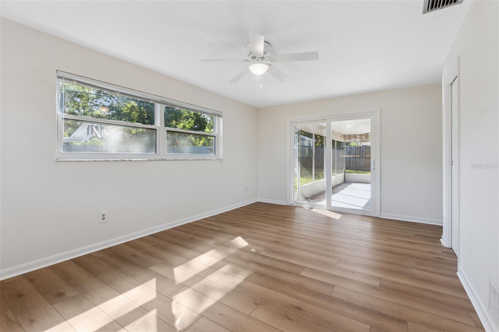 SUNSET LAKE ESTATES - Residential