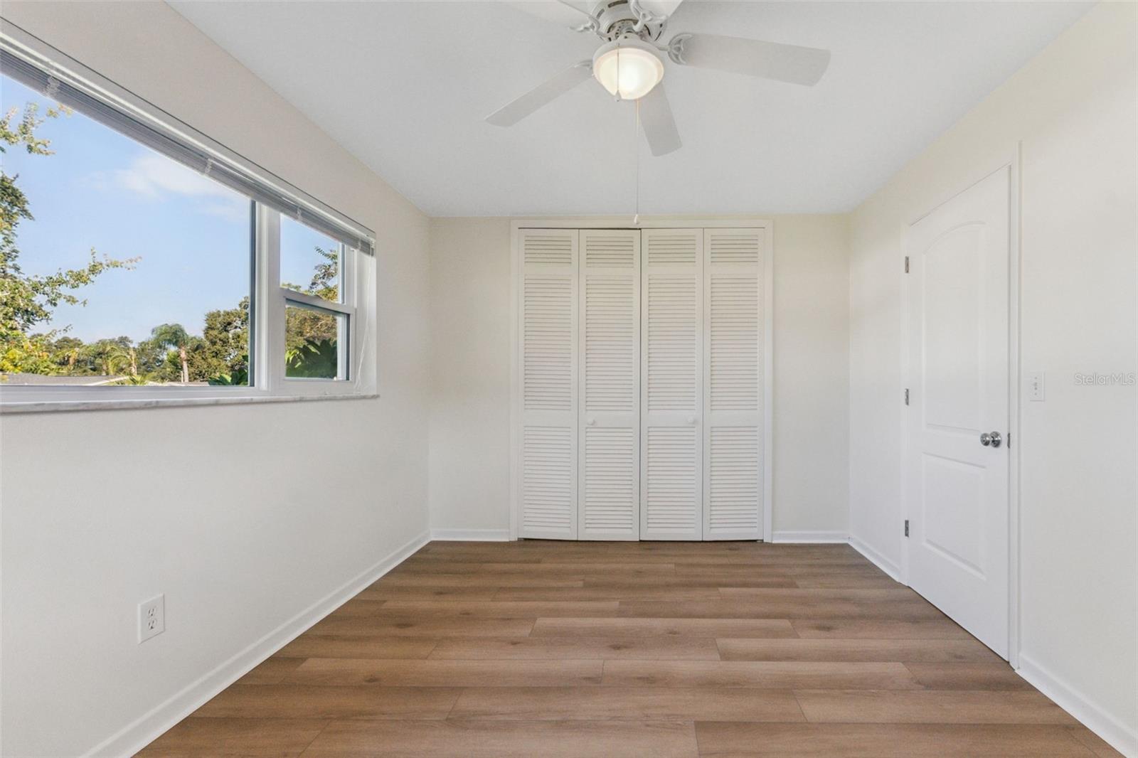 SUNSET LAKE ESTATES - Residential