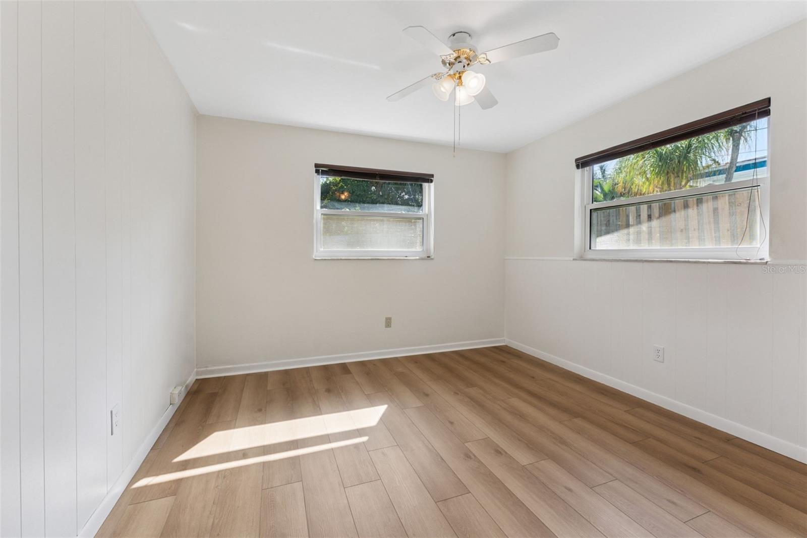 SUNSET LAKE ESTATES - Residential