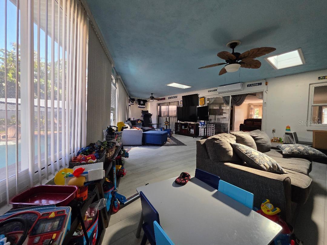 OAKLEAF VILLAGE - Residential