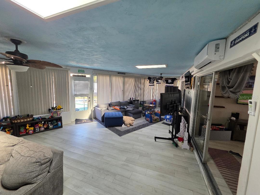 OAKLEAF VILLAGE - Residential