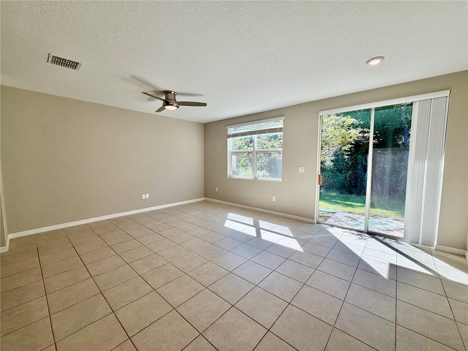 SPENCER COVE - Residential Lease