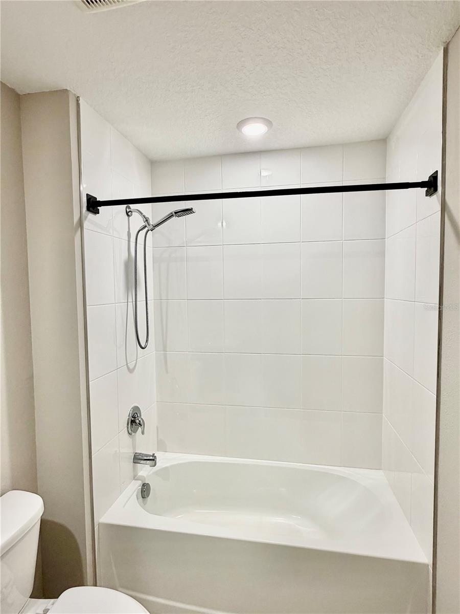 SPENCER COVE - Residential Lease