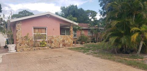 A home in SEMINOLE