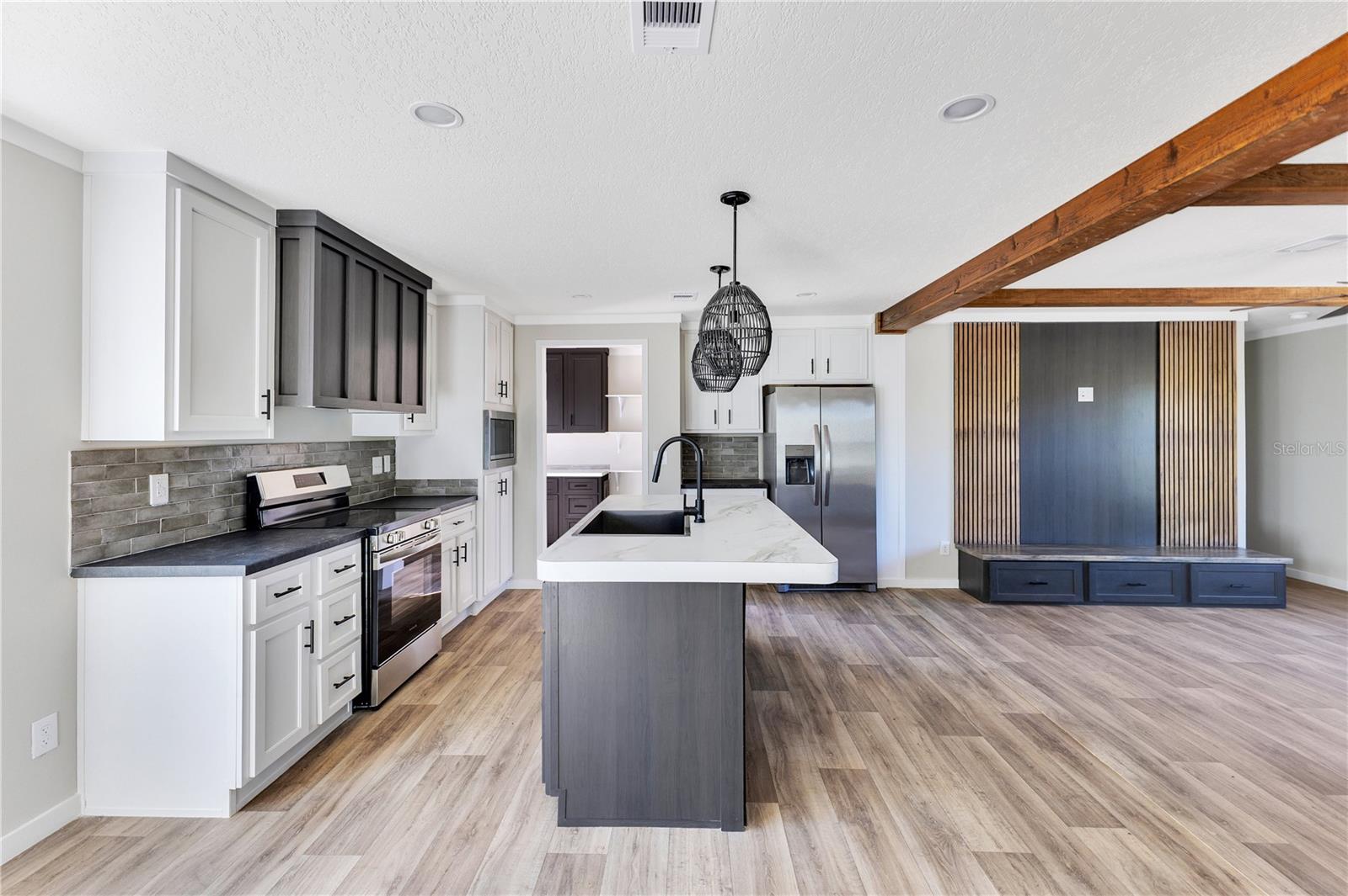 CANAVERAL ACRES - Residential