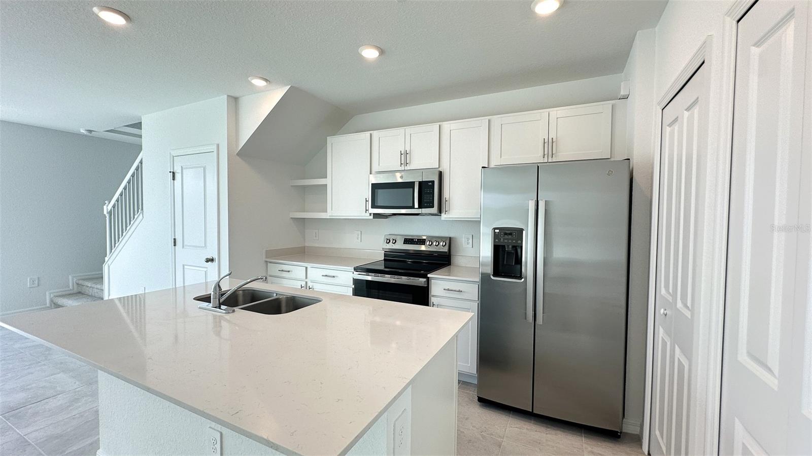 AURORA SUB - Residential Lease