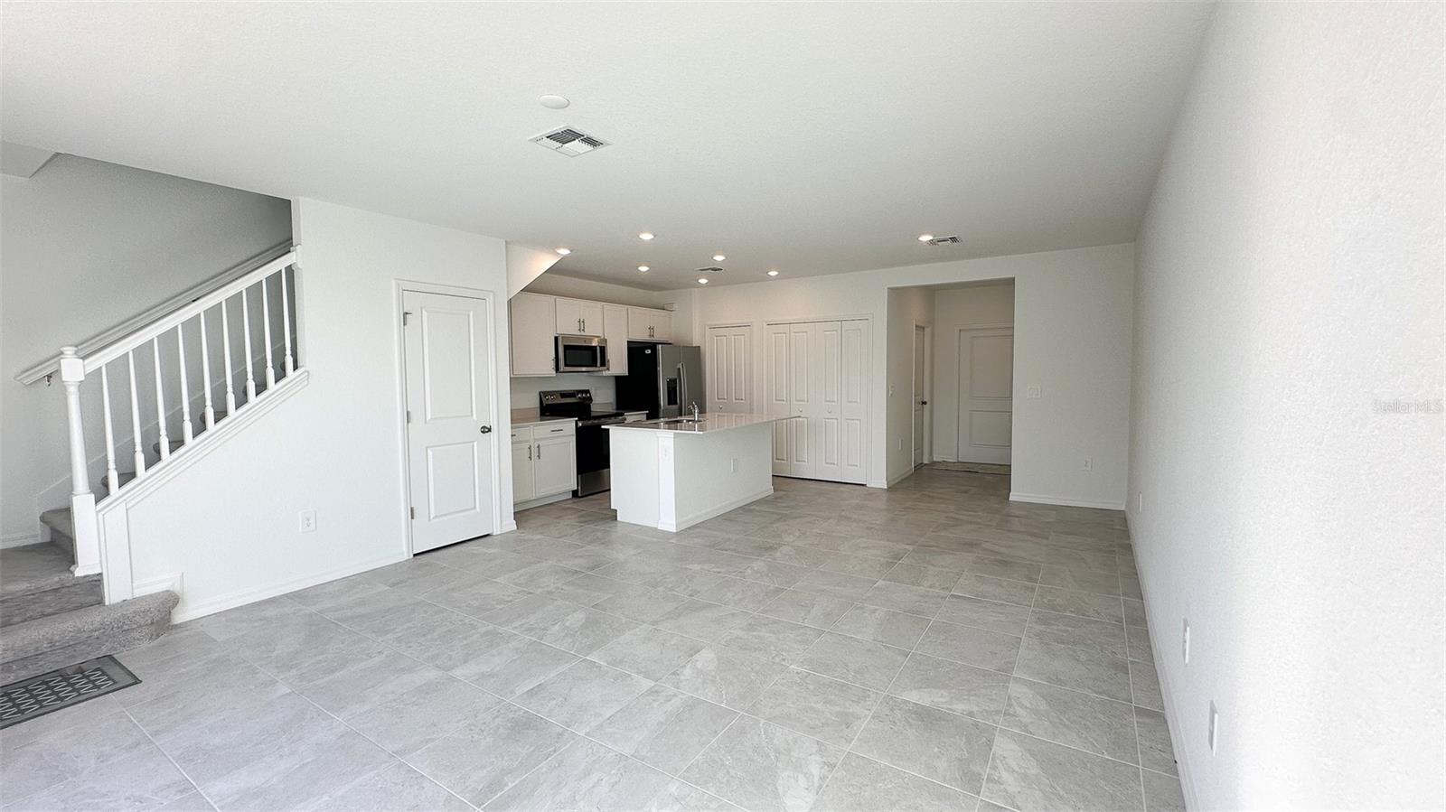 AURORA SUB - Residential Lease