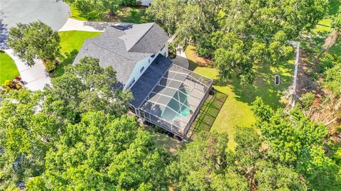 A home in LAKELAND