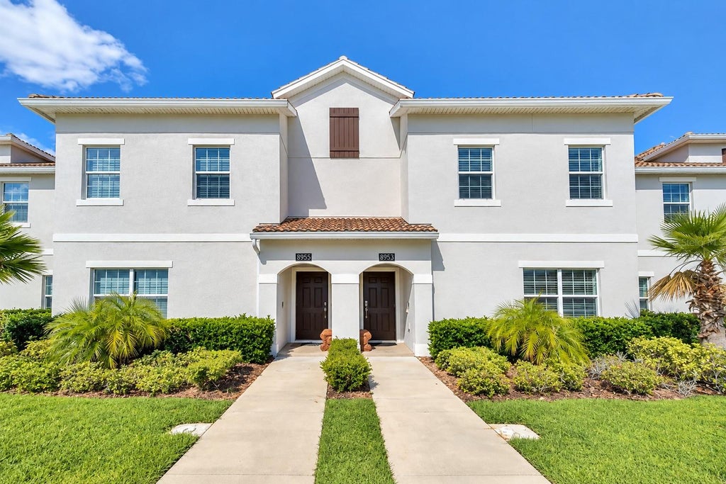 Photo of 8953 Stinger Drive, Davenport, FL 33896 (MLS # A4708369)